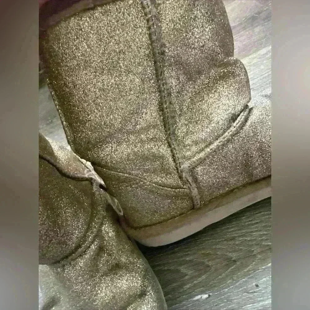 UGG Boots shiny Gold Sz 2 girls